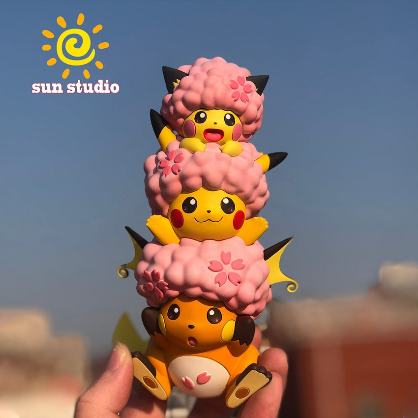 [Pre-Order] SUN Studio Pokémon Sakura Pikachu Family Statue