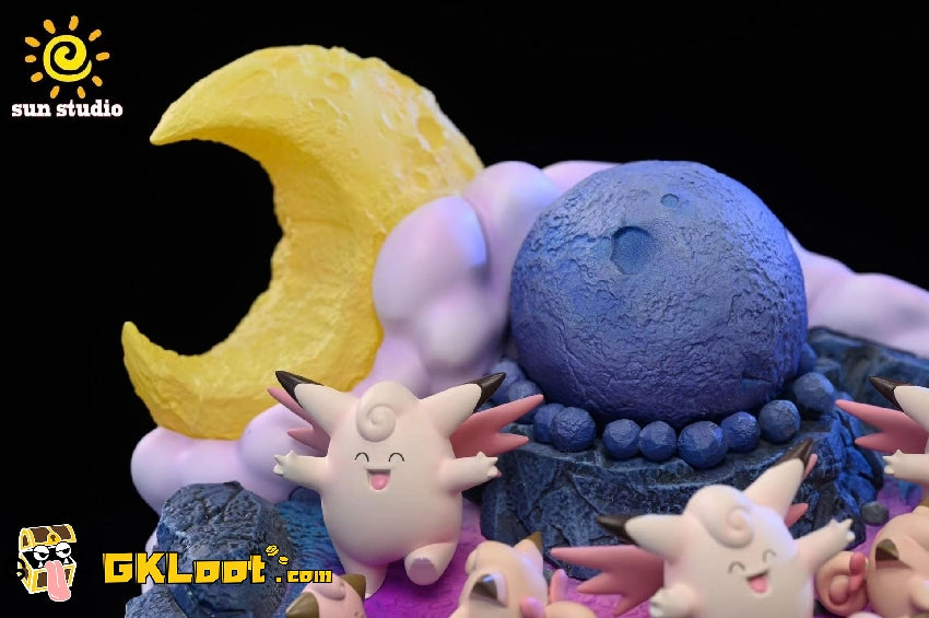 [Out of stock] Sun Studio 1/20 Pokémon World Mt. Moon Clefairy Family Statue w/ LED